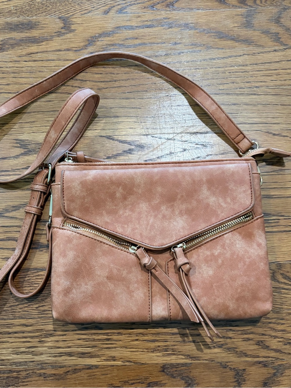Free People Laurie Vegan Cognac Crossbody Bag Zip/Slit Pockets Adjustable Strap
